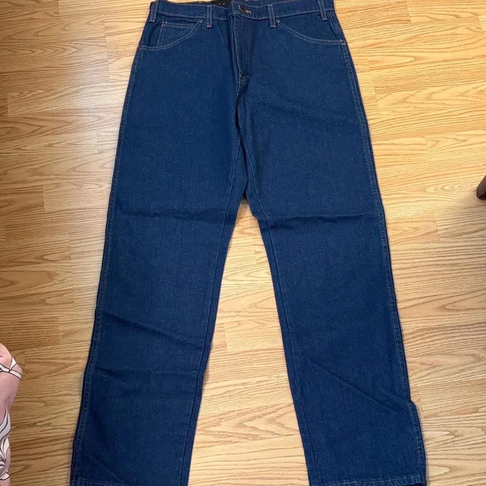 5 BRAND NEW pairs of Dickies Men's Straight Jeans in Deep Indigo